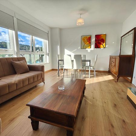 Chalet Con Wifi , Ps4 , Garaje, 5 Dormitorios, 3 Banos, Сантяго де Компостела Екстериор снимка