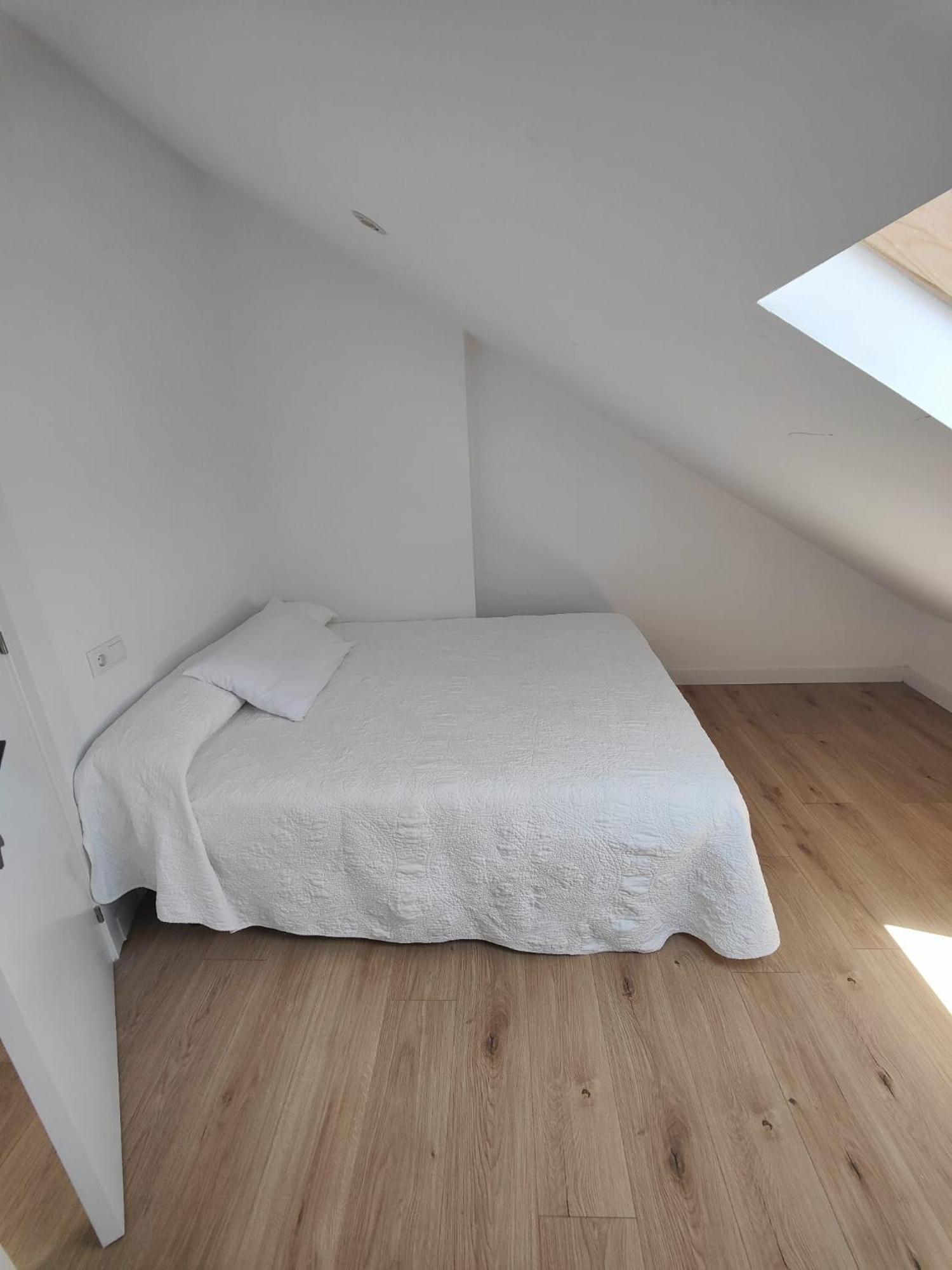 Chalet Con Wifi , Ps4 , Garaje, 5 Dormitorios, 3 Banos, Сантяго де Компостела Екстериор снимка