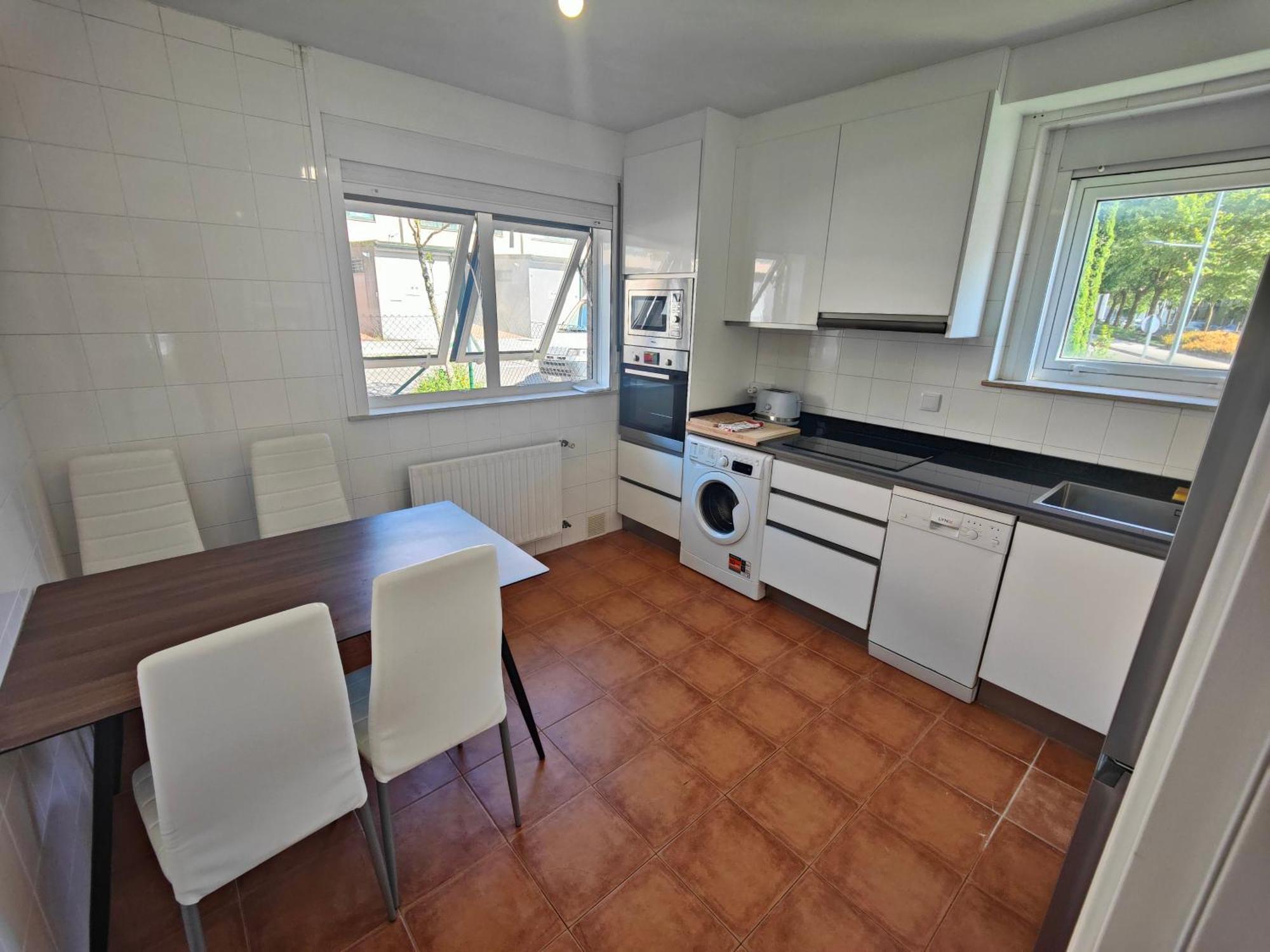 Chalet Con Wifi , Ps4 , Garaje, 5 Dormitorios, 3 Banos, Сантяго де Компостела Екстериор снимка